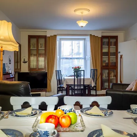 White Heather- 3 Bedroom House 펜션 *