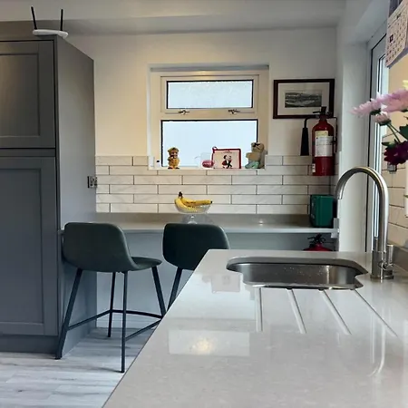 펜션 White Heather- 3 Bedroom House